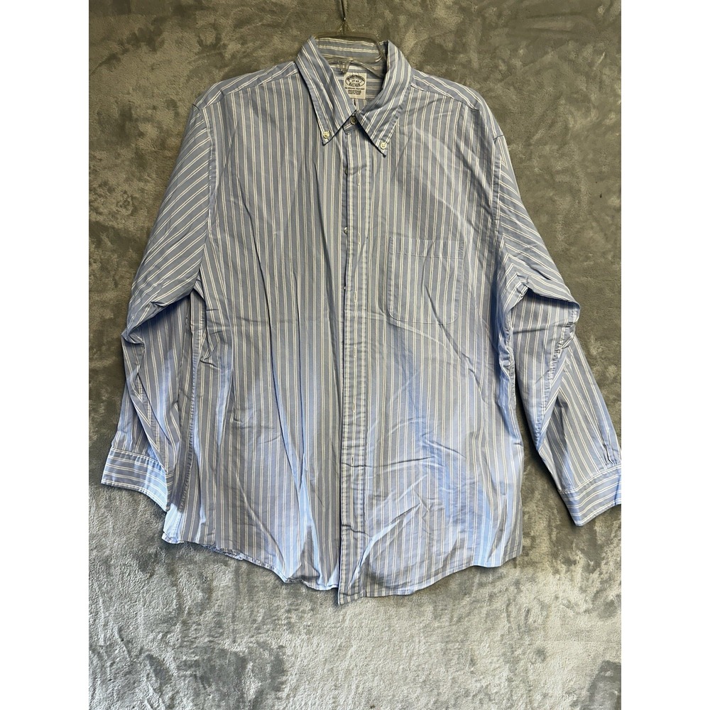 Brooks Brothers Long Sleeve Button Up Size 17/33 Old Money